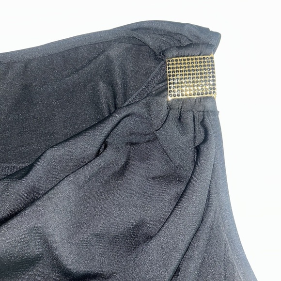 Carmen Marc Valvo Women's Swimwear Swim Top Size Large with gold/black accents - Picture 2 of 5